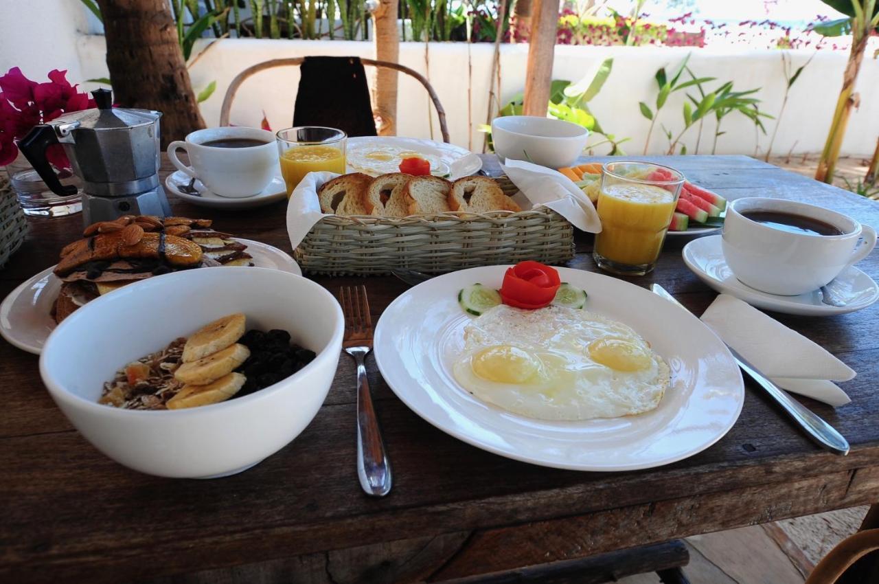 Villa Jiwe With Pool Zanzibarhouses Кивенга Екстериор снимка